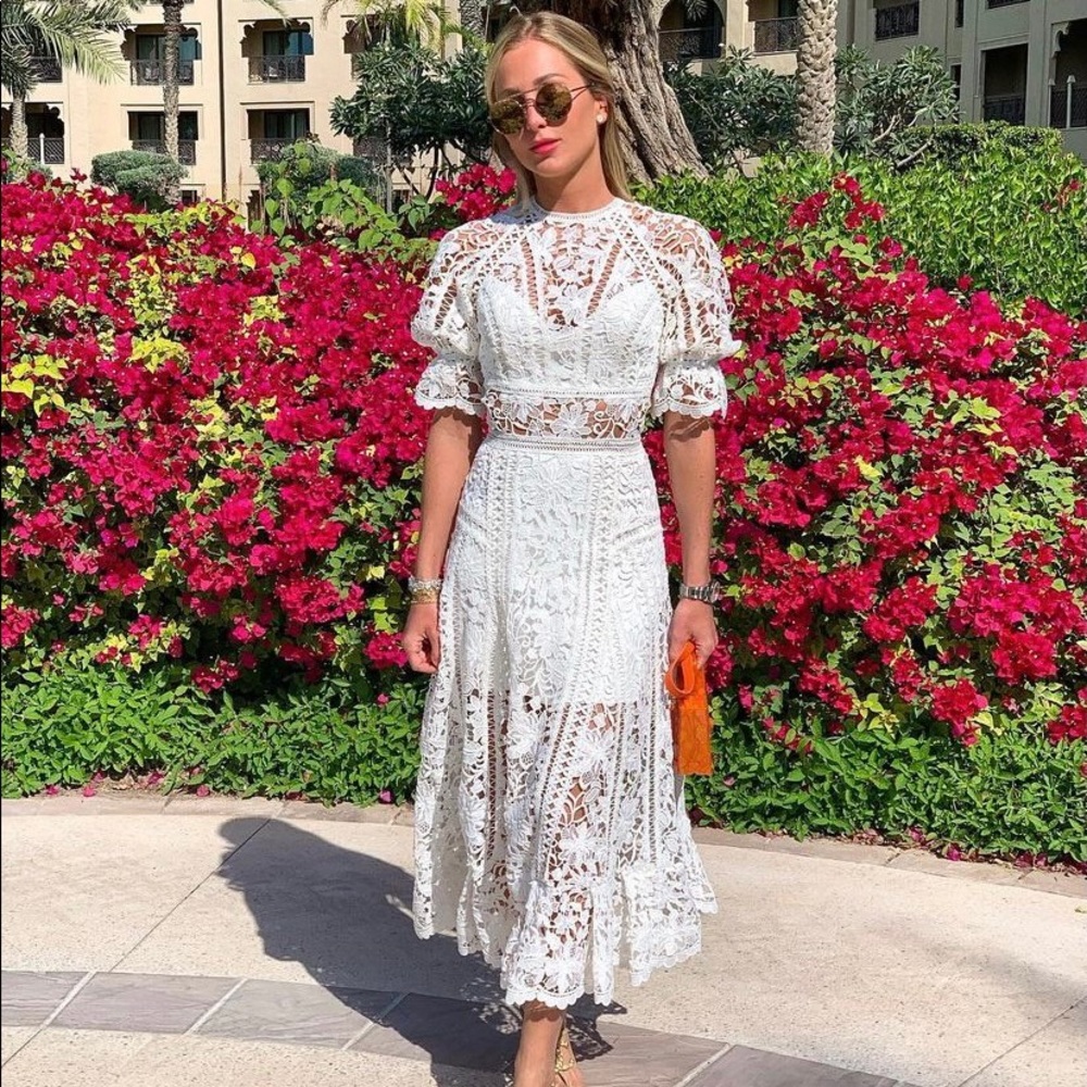 Stunning white dress, guipure lace, Brazilian luxury label Fabulous agilita